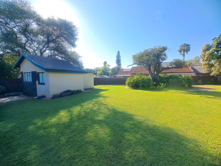 4 Bedroom Property for Sale in Safari Gardens North West